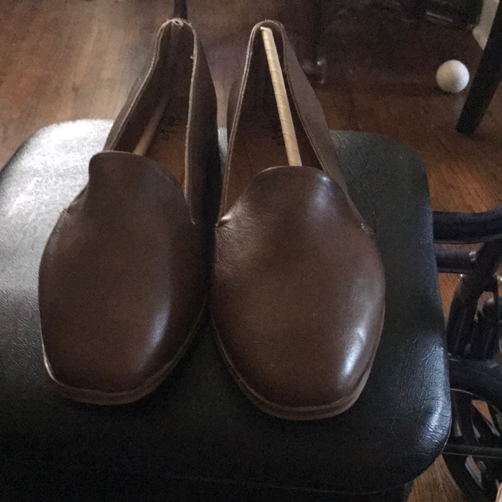 Style & Company classic brown flats. Size 9.5